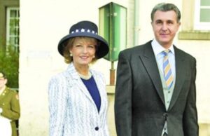 Duda de duda sau Urzeala dudelor: Azi, despre Duda comunistoido – monarhista!