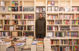 Dezbatere EuroUrbanism – Ediția 3 – 2022 (Comunitatea OSC – „Oameni și Compani” – EuroUrbanism). Moderatorul întâlnirii profesorul – Arhitect Șerban Țigănaș (Decanul facultății de Arhitectură și Urbanism a Universității Tehnice din Cluj-Napoca)