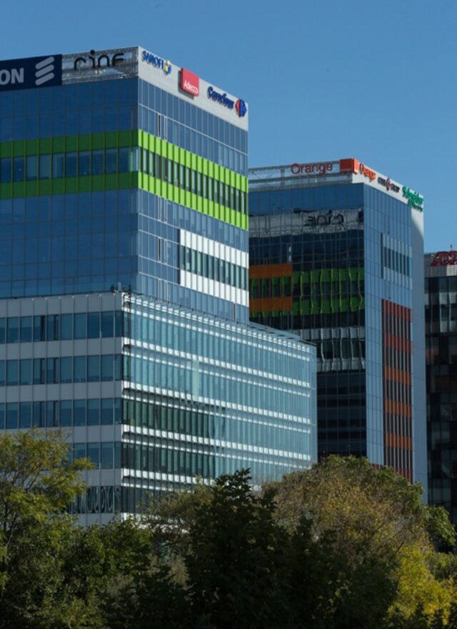 02_Cladire-sediu-Sanofi-Romania-1174x1614