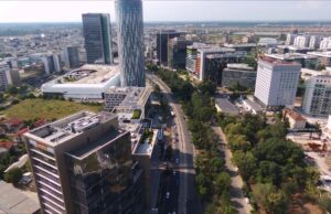 Peste jumătate dintre proprietarii români nu ȋși declară veniturile din chirii, iar o treime dintre chiriași se tem de un credit imobiliar pe termen lung (conform unui sondaj al Kastel Group)