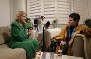 „Inimile vorbesc românește”, un proiect dedicat românilor care au reușit peste hotare (cu sprijinul și finanțarea Departamentului pentru Românii de Pretutindeni)