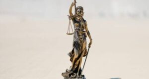 Material juridic trilingv. Cum să procedezi când ești executat silit pentru o creanță prescrisă în România? (How to proceed when you are facing a foreclosure in Romania for a prescribed debt?/Comment procéder lorsque vous êtes en cours d’exécution forcée pour une dette prescrite en Roumanie?) de la partenerul nostru Societatea de avocatură Pavel, Mărgărit și Asociații