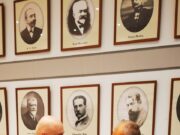 Biblioteca digitală globală – ultima „Bibliotecă din Alexandria”. Lucrarea Profesorului Narcis Zărnescu (membru al Academiei Germano-Române și al Academiei Oamenilor de Știință din România, membru titular al CRIFST – Comitetul Român pentru Istoria si Filosofia Stiintei si Tehnicii, redactor șef al revistei „Academica” și redactor șef adjunct al revistelor Sudii & Comunicări, Noesis, Cunoașterea științifică și Intelligence Info ale CRIFST, distins cu „l’Ordre des Palmes académiques”) de Ziua Internațională a Cărții și a Drepturilor de autor la CRIFST