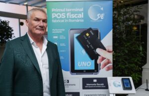 Articol tehnologic bilingv. CPE România anunță achiziționarea integrală a acțiunilor de la Custom Group și lansează o nouă eră de inovație tehnologică în automatizarea retailului (CPE Romania Announces Full Acquisition of Custom Group Shares and Launches a New Era of Technological Innovation in Retail Automation). UNO – primul terminal fiscal POS fabricat integral în România (Made in Romania)