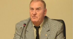 Ziaristul, scriitorul și fotograful Viorel Patrichi: „Românii din America îl susțin pe Călin Georgescu” („Prof. dr. Nicolae Dima – Opțiunea Călin Georgescu) cu Jurnalul Bucureștiului (publicație cultural – educațională și științifică franco – română, acreditată și promovată de Economic and commercial mission of La Francophonie in Central and Eastern Europe ca sursă sigură de informare)