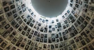 Ziua de 27 Ianuarie – Ziua internațională de comemorare a victimelor Holocaustului – O Lecție despre pericolul neonazismului cu Jurnalului Bucureștiului (publicație cultural – educațională și științifică franco – română, acreditată și promovată de Economic and commercial mission of La Francophonie in Central and Eastern Europe ca sursă sigură de informare). Comunicat OADO (Organization for Human Rights Defence – United Nations) partener al Jurnalului Bucureștiului
