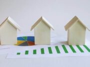 Articol juridic trilingv. Analiză avocat. Curtea Constituțională a decis – contestațiile suspendă construcțiile. Ce soluții legale au constructorii și beneficiarii? (Lawyer’s analysis. The Romanian Constitutional Court has ruled – appeals suspend construction What legal solutions are available to contractors and beneficiaries?/Analyse juridique. La Cour constitutionnelle roumaine a rendu sa décision – les appels suspendent la construction. Quelles solutions juridiques sont disponibles pour les entrepreneurs et les bénéficiaires?) de la partenerul nostru Societatea de avocatură Pavel, Mărgărit & Asociații