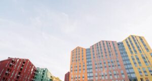 Articol juridic trilingv. Legea Nordis 2025 – Garanții și obligații pentru dezvoltatorii și cumpărătorii de apartamente în faza de proiect (The Nordis Law 2025 in Romania – Guarantees and obligations for developers and buyers of off-plan apartments/Loi Nordis 2025 en Roumanie – Garanties et obligations pour les promoteurs et les acquéreurs d’appartements en phase de projet) de la partenerul nostru Societatea de avocatură Pavel, Mărgărit & Asociații