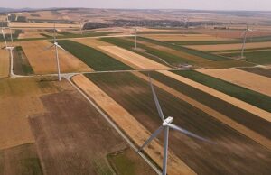 Articol tehnologic bilingv. PPC Renewables România adaugă parcului eolian Topolog un sistem BESS de 13 MW (PPC Renewables Romania Adds a 13 MW BESS System to the Topolog Wind Farm) – cu Jurnalul Bucureștiului (publicație cultural – educațională și științifică franco – română cu caracter academic) al CUFR (Centre of French Graduate and Postgraduate advice, education and R&D)