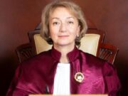 Ziaristul, scriitorul și fotograful Viorel Patrichi: „Simina Tănăsescu minte de îngheață și Constituția” – cu Jurnalul Bucureștiului (publicație cultural – educațională și științifică franco – română cu caracter academic al CUFR – Centre of French Graduate and Postgraduate advice, education and R&D)