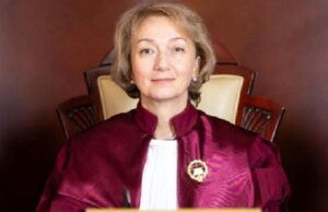 Ziaristul, scriitorul și fotograful Viorel Patrichi: „Simina Tănăsescu minte de îngheață și Constituția” – cu Jurnalul Bucureștiului (publicație cultural – educațională și științifică franco – română cu caracter academic al CUFR – Centre of French Graduate and Postgraduate advice, education and R&D)