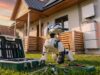 Articol tehnologic bilingv. PPC Energie extinde portofoliul său de soluții pentru prosumatori cu sisteme de stocare și noile pachete PPC Solar Upgrade (PPC Energy expands its portfolio of solutions for prosumers with storage systems and the new PPC Solar Upgrade packages) – cu Jurnalul Bucureștiului (publicație cultural – educațională și științifică franco – română cu caracter academic al CUFR – Centre of French Graduate and Postgraduate advice, education and R&D)