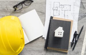 Articol juridic trilingv. Provocări juridice într-un context marcat de scăderea numărului autorizațiilor de construire eliberate pentru clădiri rezidențiale. Rolul avocatului privind anularea autorizației de construire (Legal Challenges in a Context Marked by the Decrease in the Number of Construction Authorizations Issued for Residential Buildings in Romania. The Lawyer’s Role in the Annulment of Construction Authorization/Défis juridiques dans un contexte marqué par la diminution du nombre d’autorisations de construire délivrées pour les bâtiments résidentiels en Roumanie. Le rôle de l’avocat dans l’annulation de l’autorisation de construire) de la partenerul nostru Societatea de avocatură Pavel, Mărgărit & Asociații